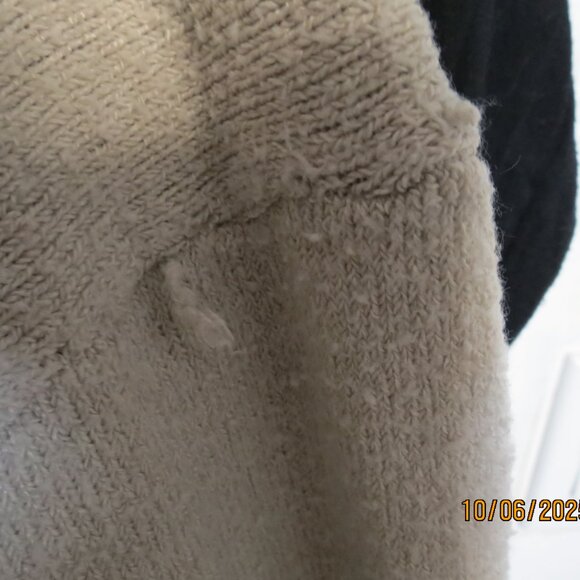 a.n.a  3 x V-Neck Taupe Sweater - Picture 5 of 5
